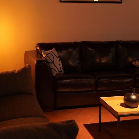 Wonderful Central Apartment! Мантуя Экстерьер фото
