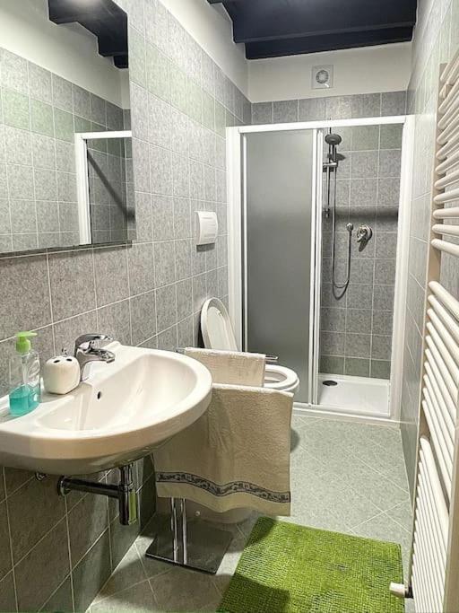 Wonderful Central Apartment! Мантуя Экстерьер фото