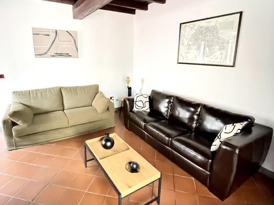 Wonderful Central Apartment! Мантуя Экстерьер фото